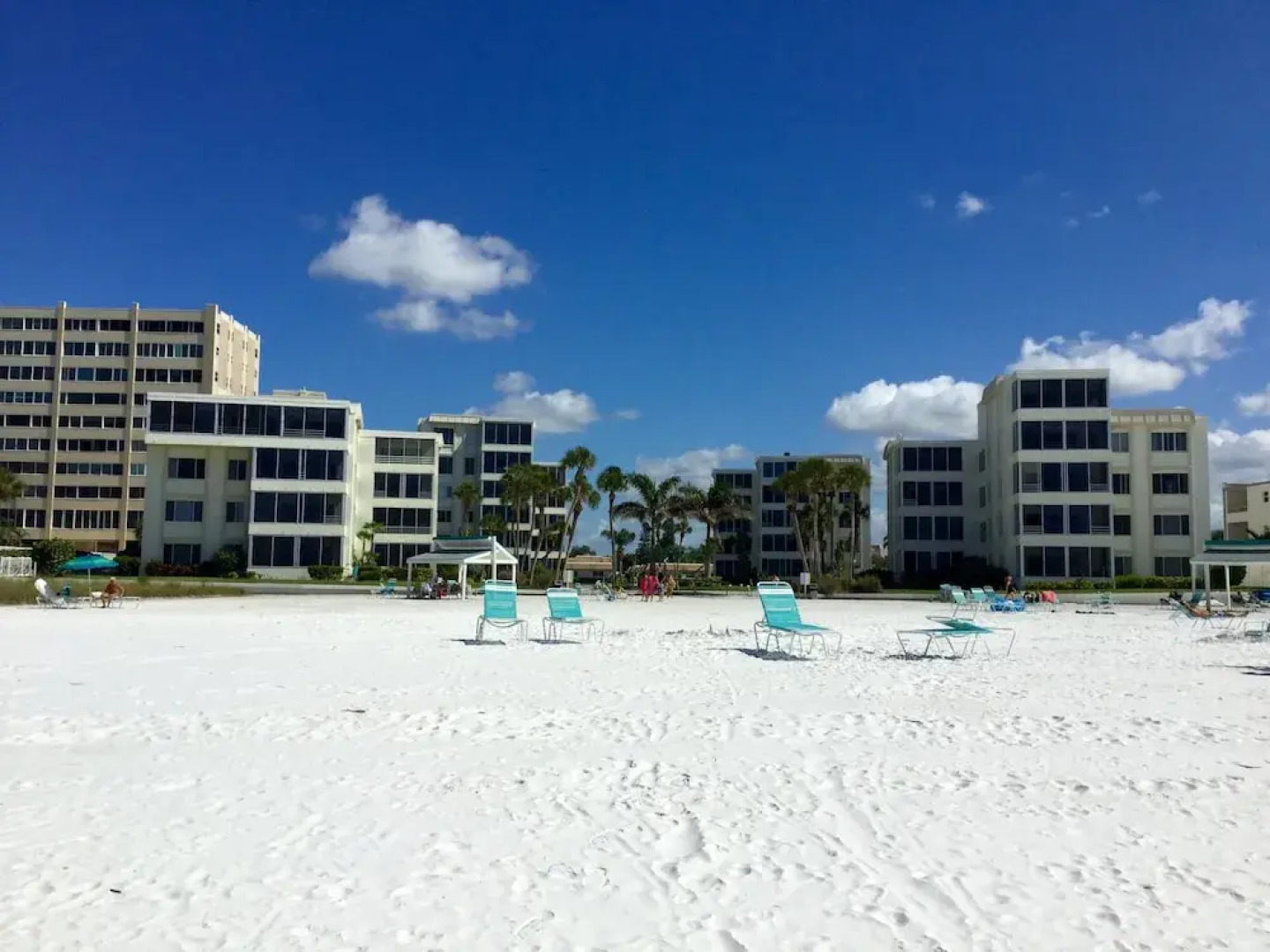 Island House Beach Resort