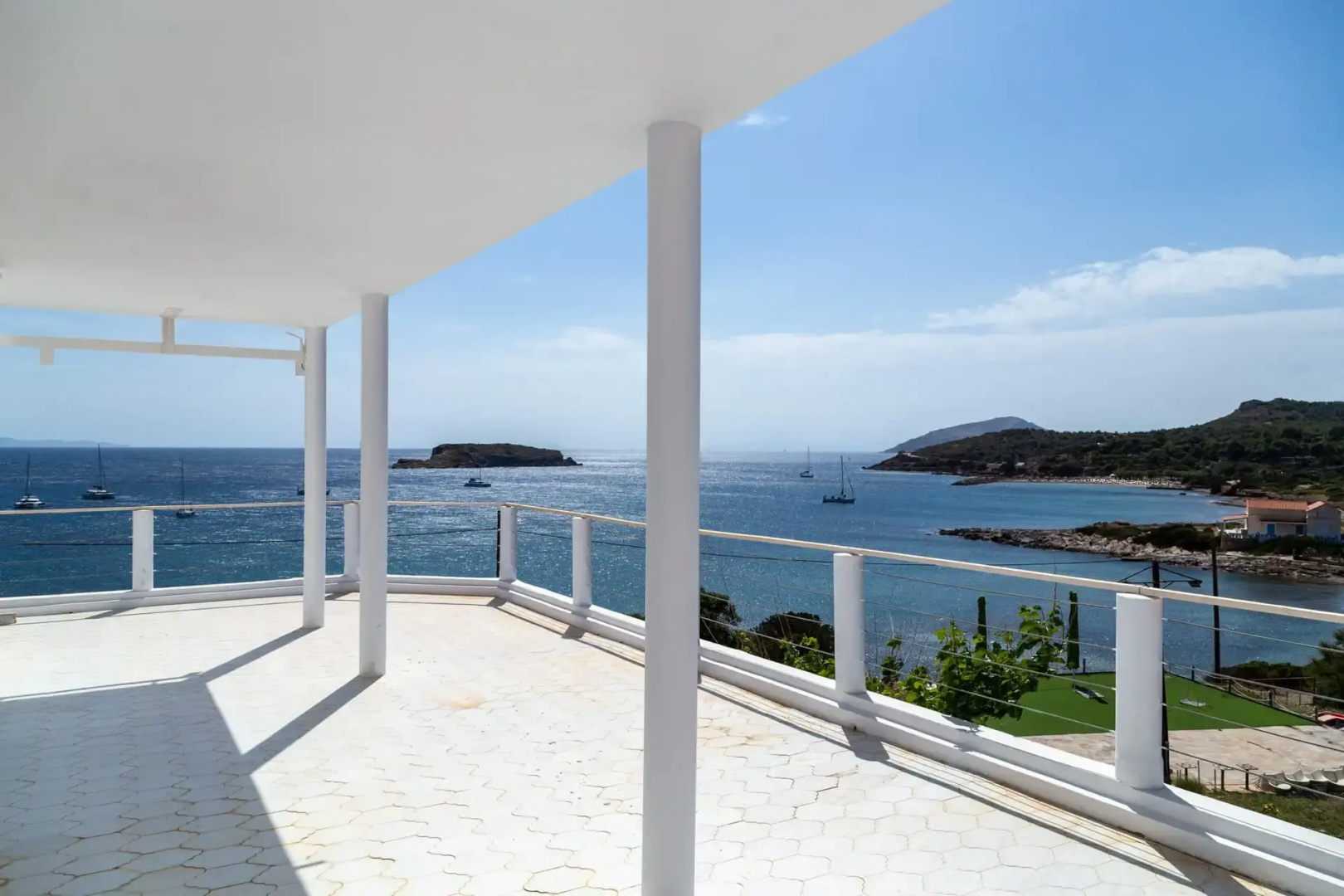 Poseidon Apartments & Villas By The Sea