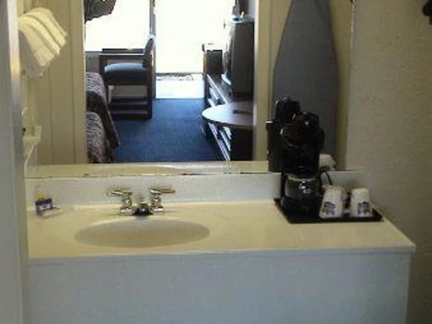 Budget Inn Express Bristol VA