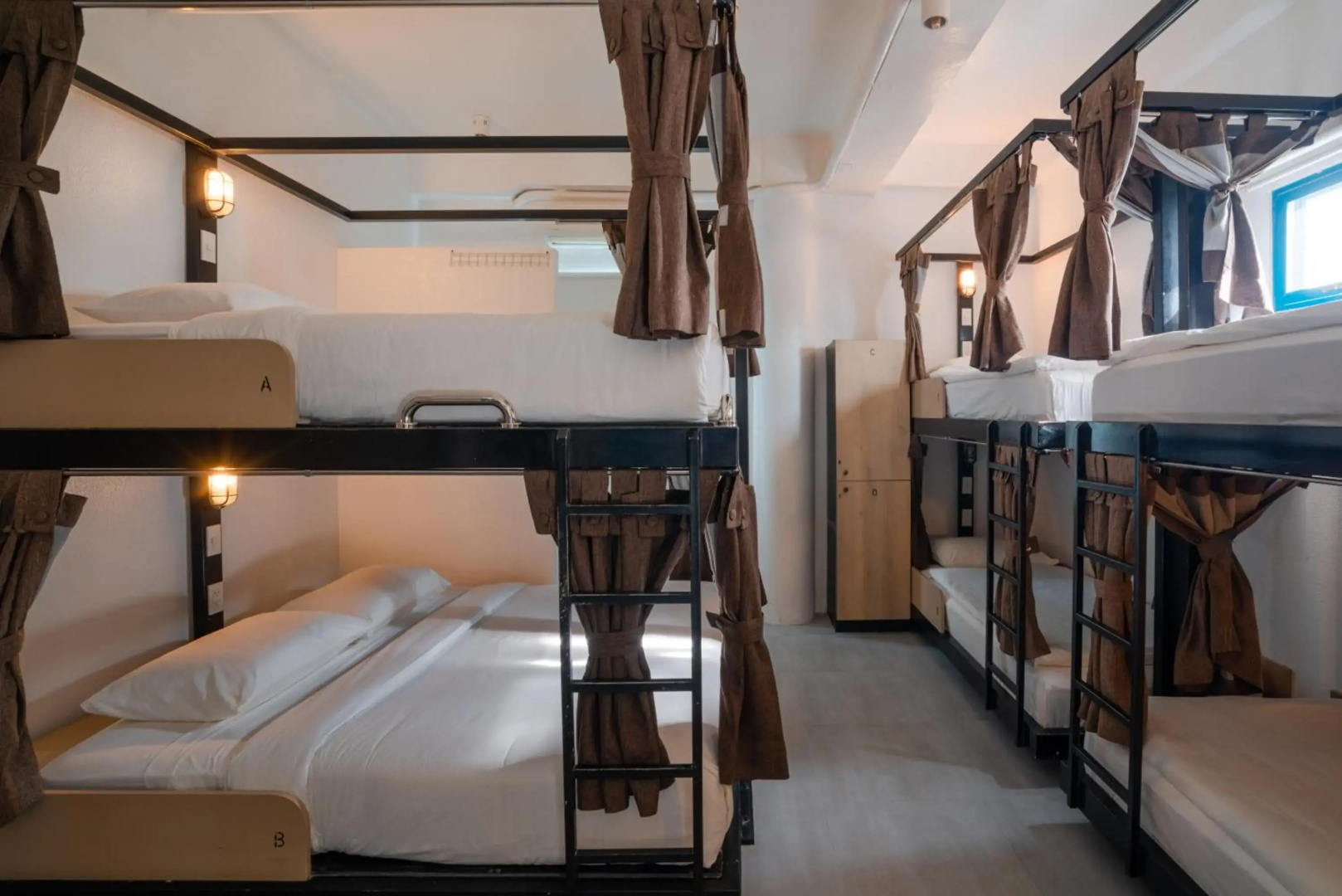 Hop Hostel