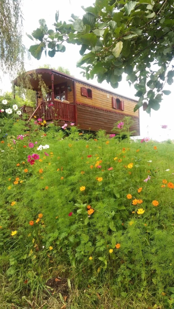 Bungalow With one Bedroom in Nouic, With Furnished Garden