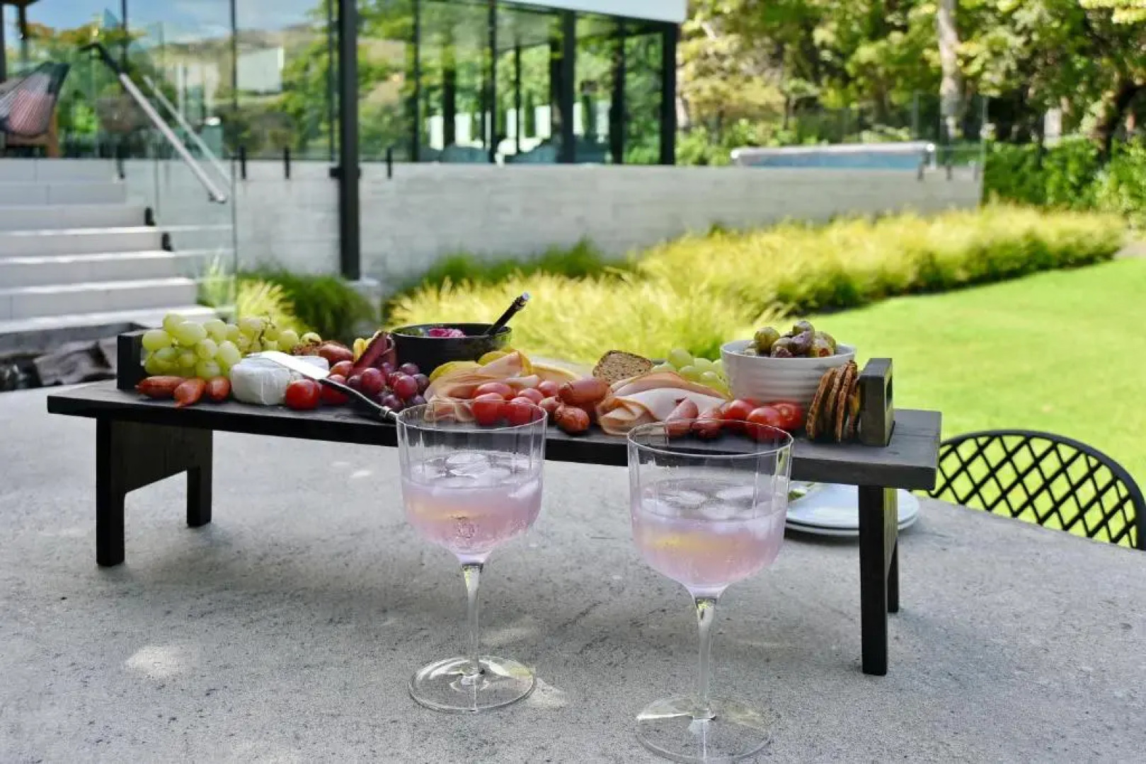 Bridle Path Retreat - Modern Private Luxury