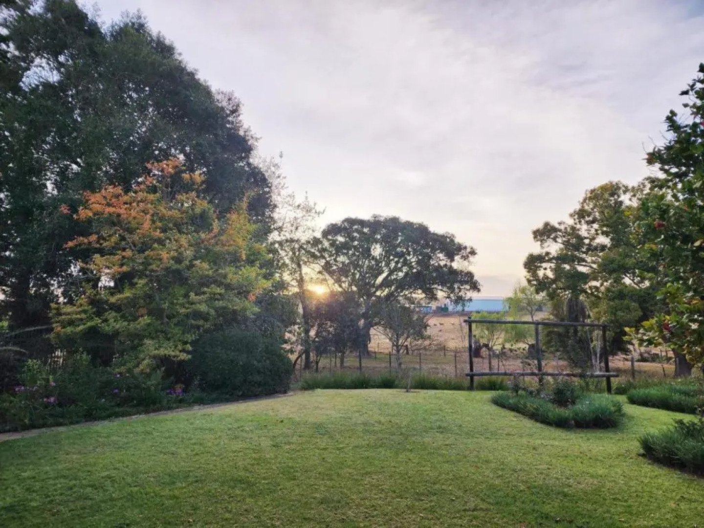 Lalani B&B/Self catering Cottages