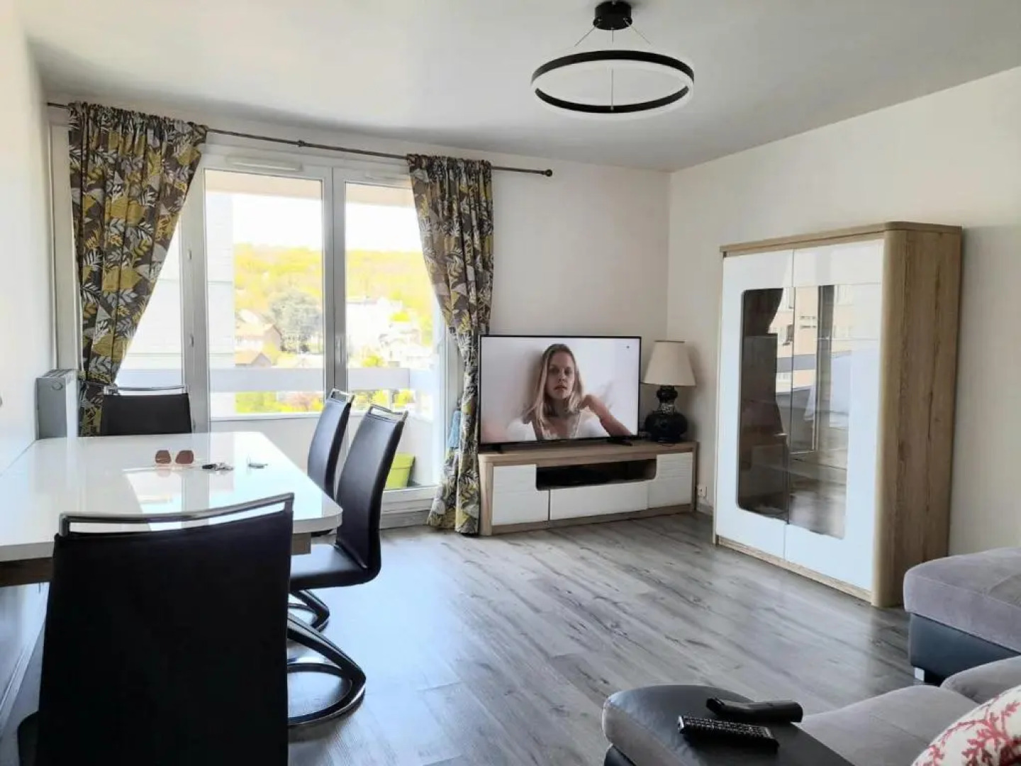 Appartement lumineux et cosy à Chaville.