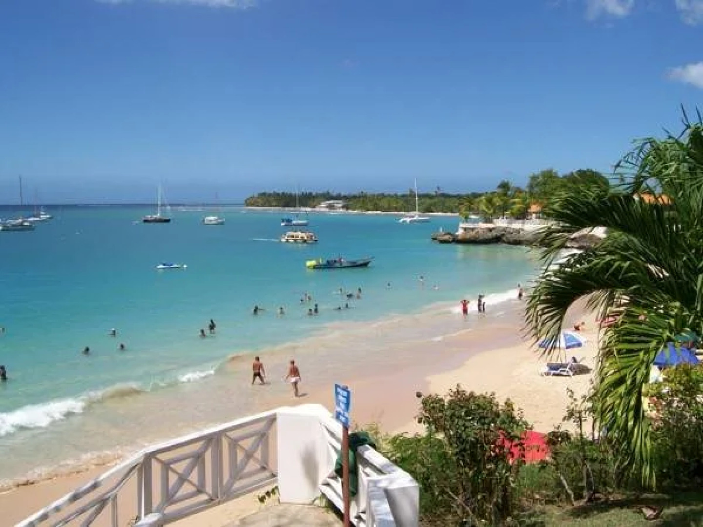 Golden Thistle Hotel