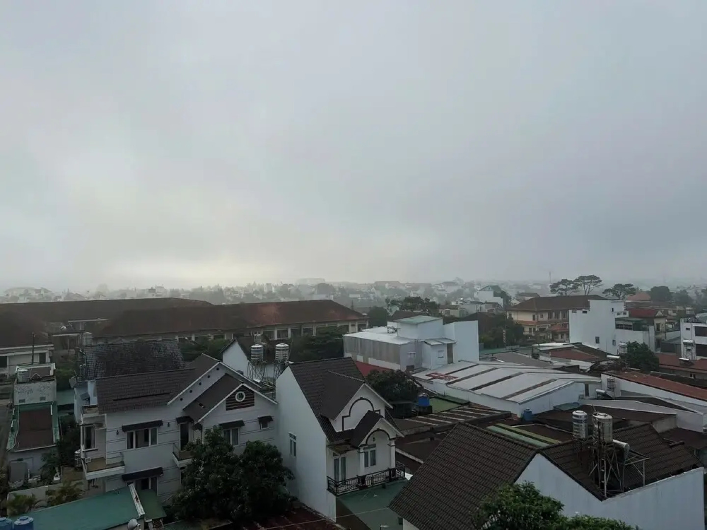 Đông Phương Hotel & Restaurant