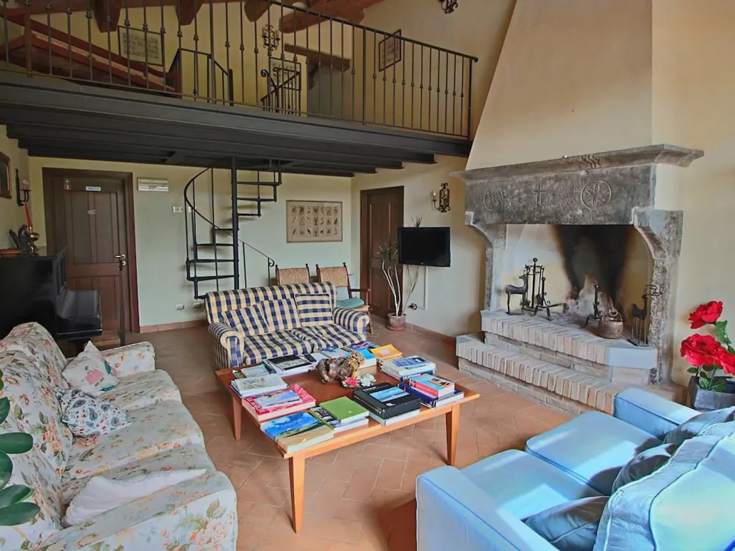 Cottage in Urbania With Pool & Terrace