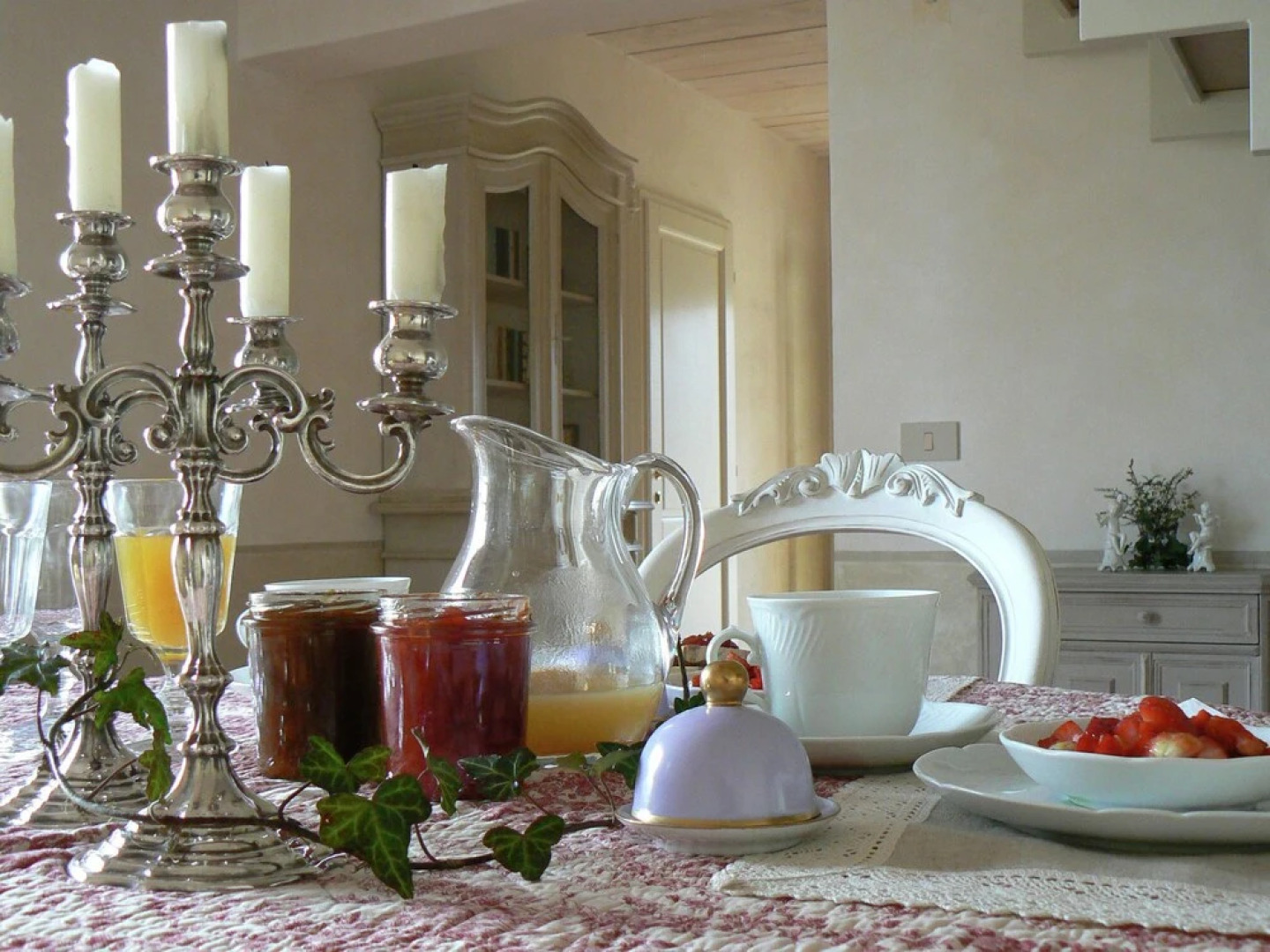 Luxury air Conditioned Villa With Private Pool on Large Grounds With Terrace