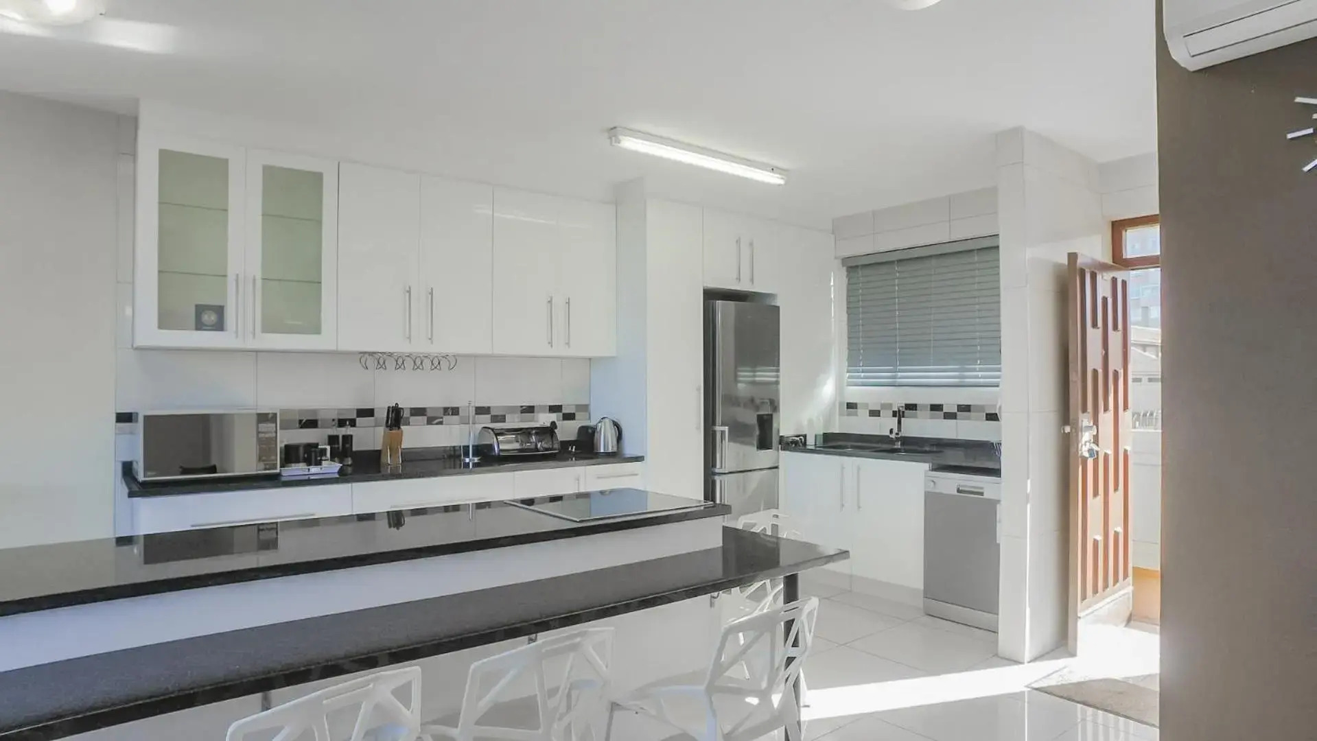 Shangri LA Apartment 208 & 803