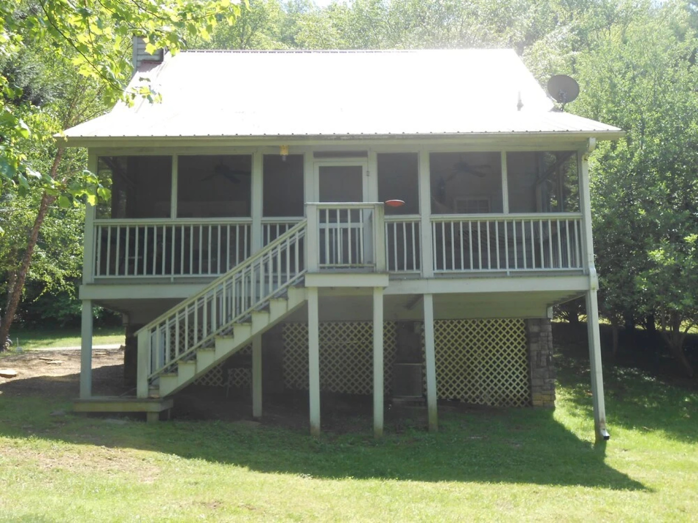 Cardinal Nest Cabin 80 2 Bedrooms 1.5 Bathroom Cabin