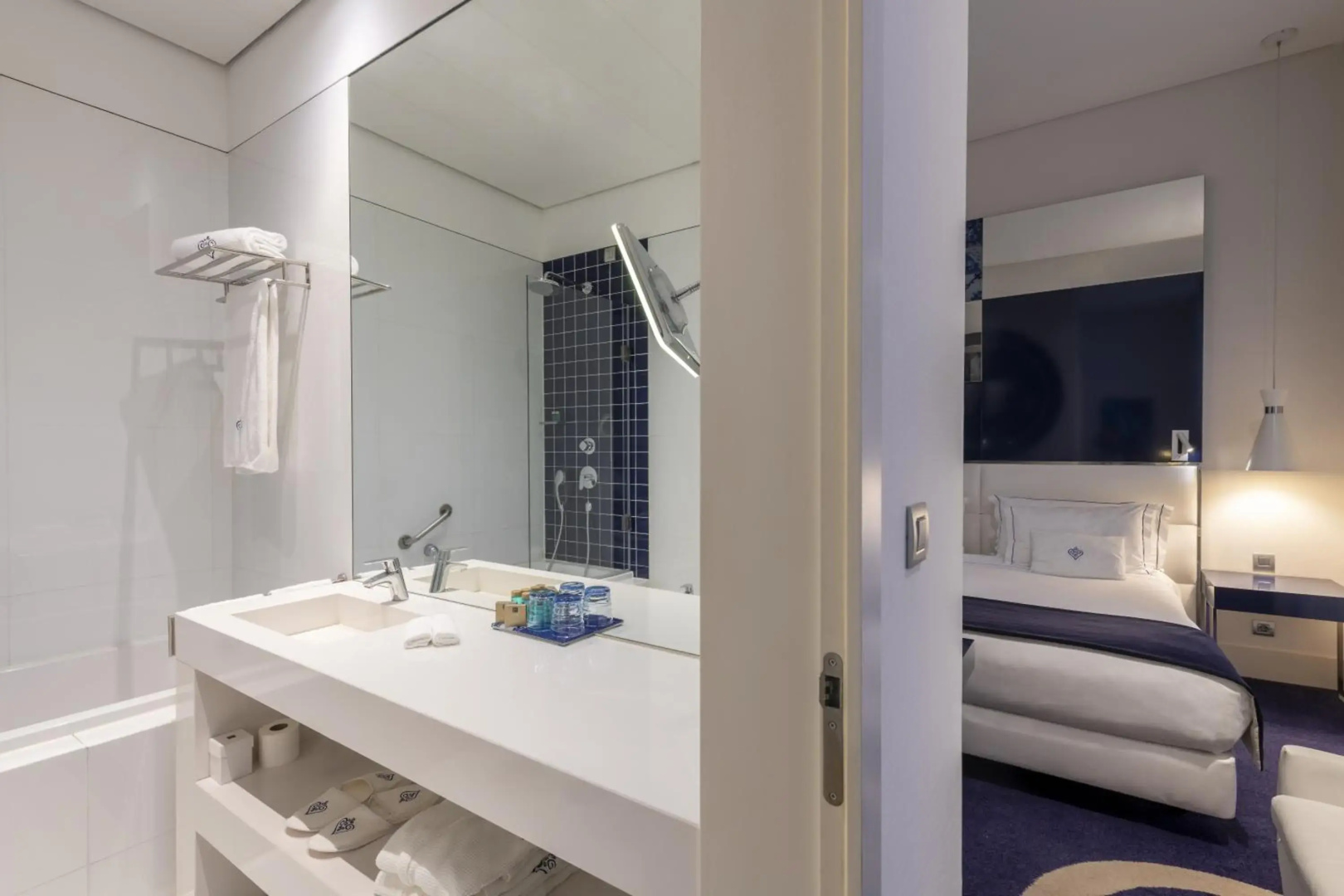 Five Seas by Inwood Hotels