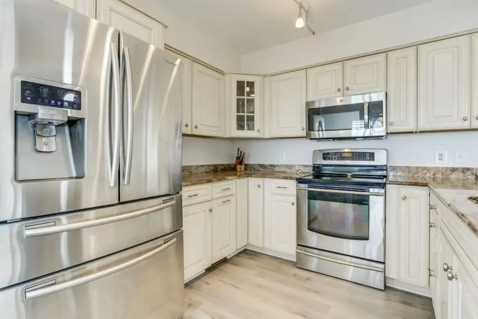 Mutual Fun - 4 Br Home