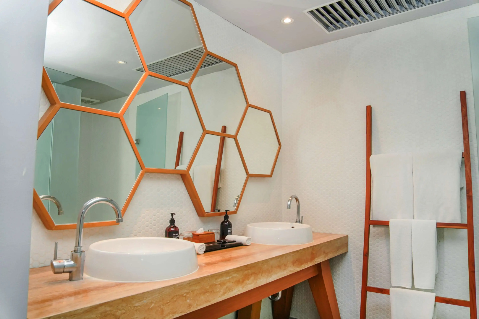 Cross Paasha Bali Seminyak