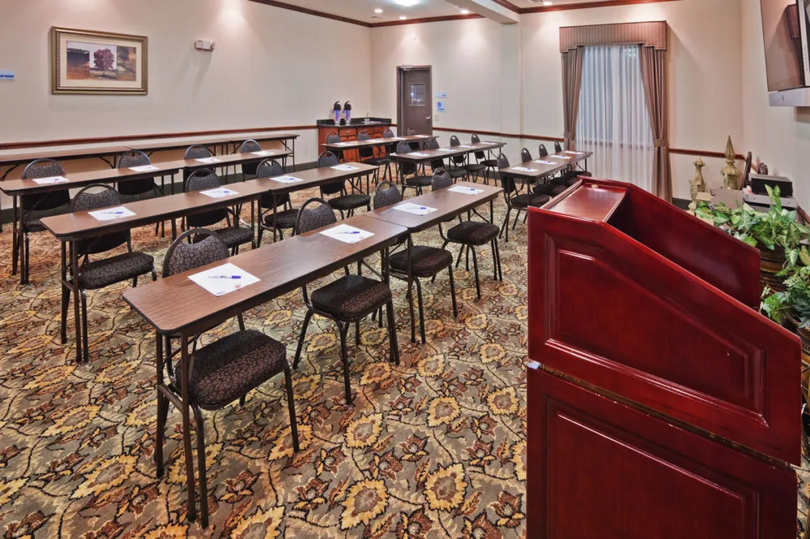 Holiday Inn Express Hotel & Suites Woodward Hwy 270