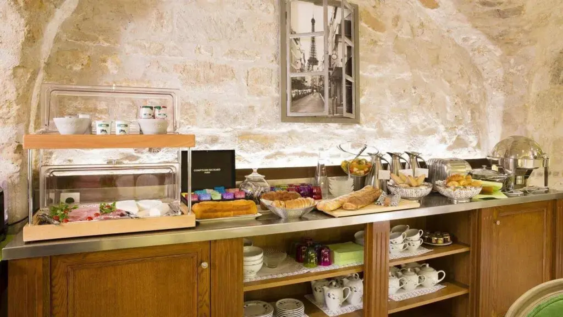 Le Relais Saint Honoré