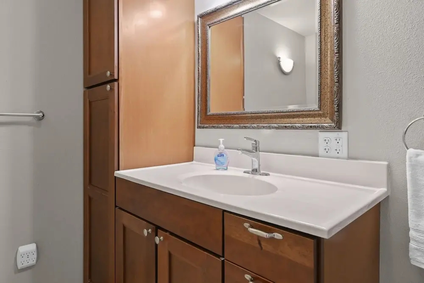 Woodland Escape - Upper Suite