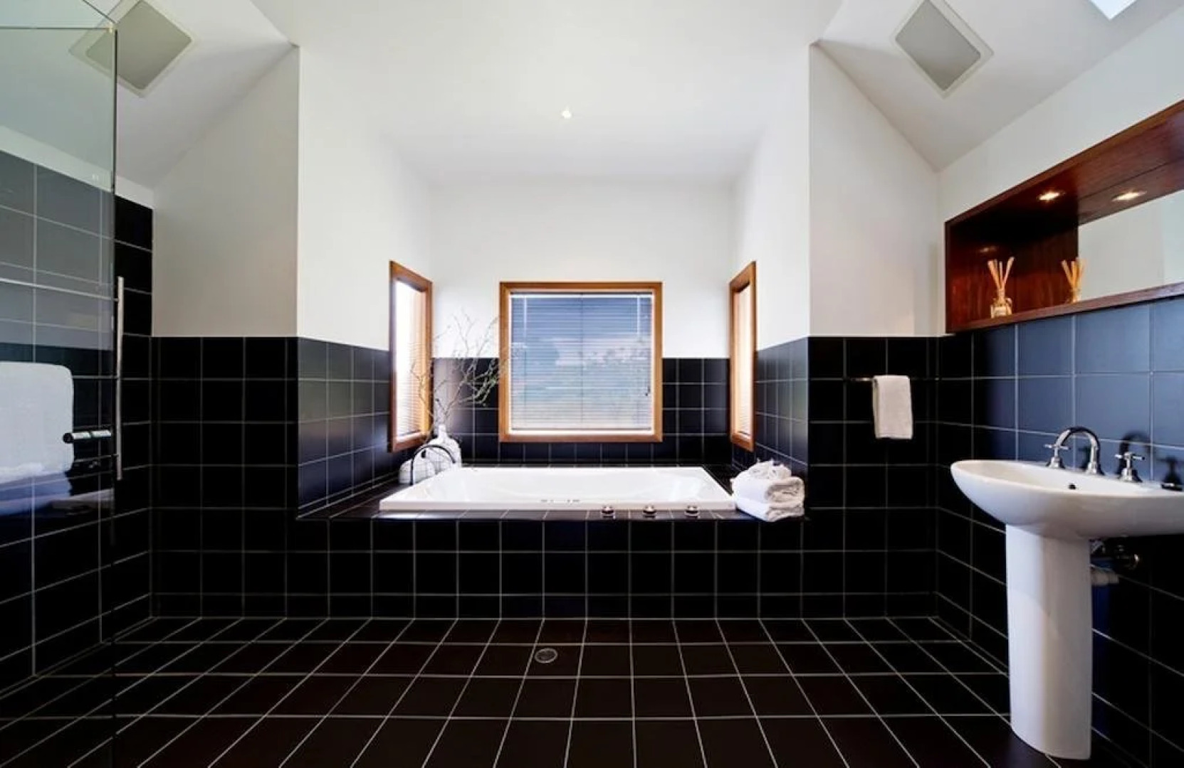 Elevated Plains Retreat 1