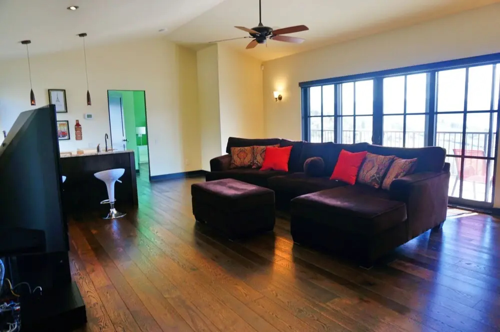 Mission Hill Lake View Villa