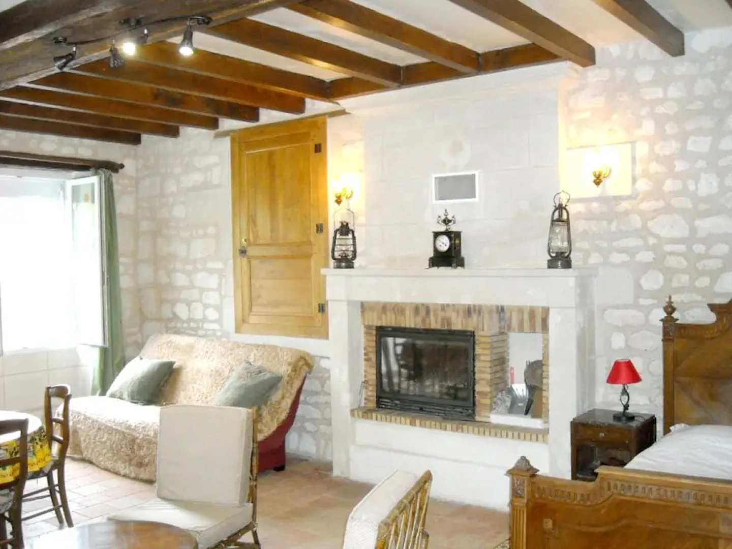 House With 2 Bedrooms in Bournand, With Furnished Garden and Wifi