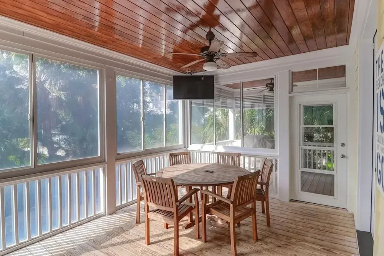 2602 Hartnett Boulevard