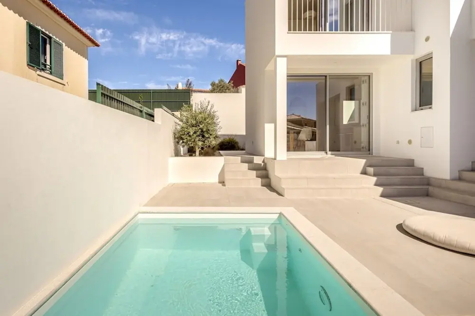 Ericeira Modern Bright With Pool by Homing