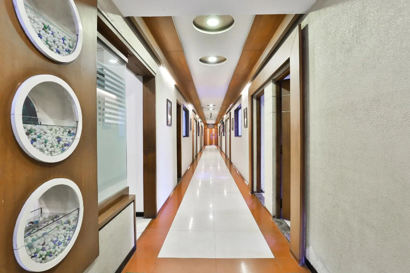 OYO 14235 Hotel Ostria