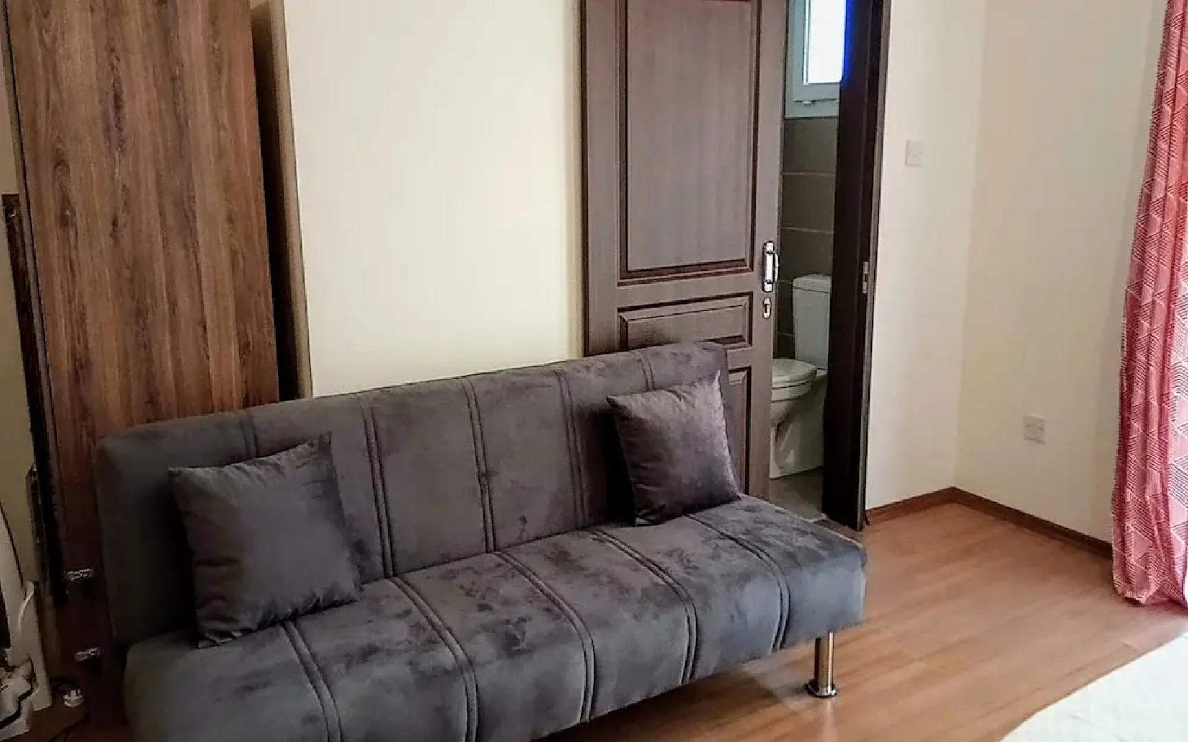 Longbeach Studio Apartment