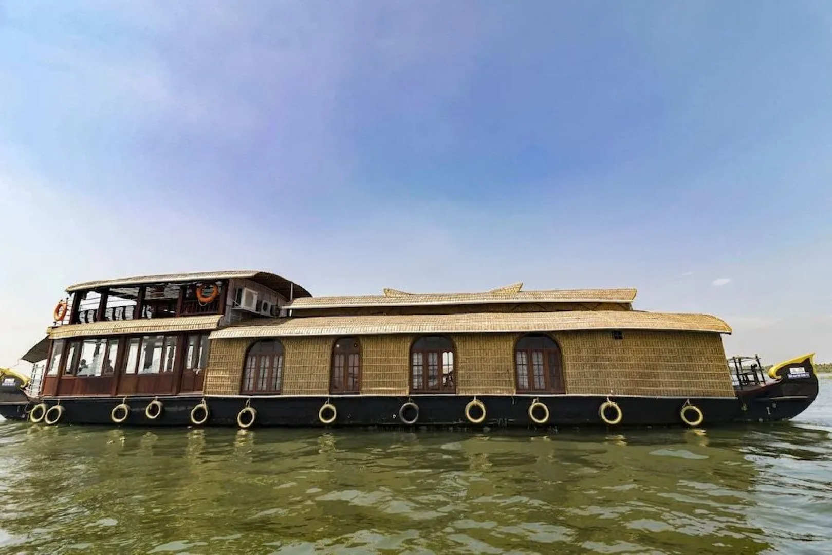 GuestHouser 3 BHK Houseboat 1b08