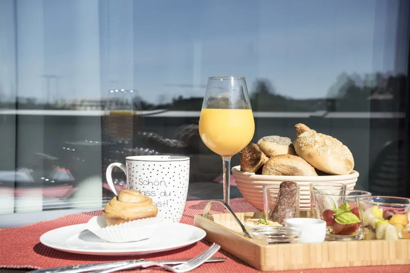 7 Hotel & Boardinghouse