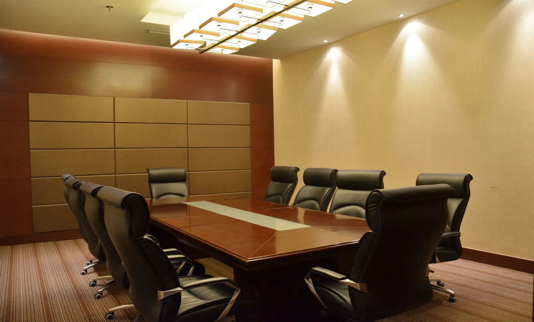 Jin Jiang Golden Mountain International Hotel