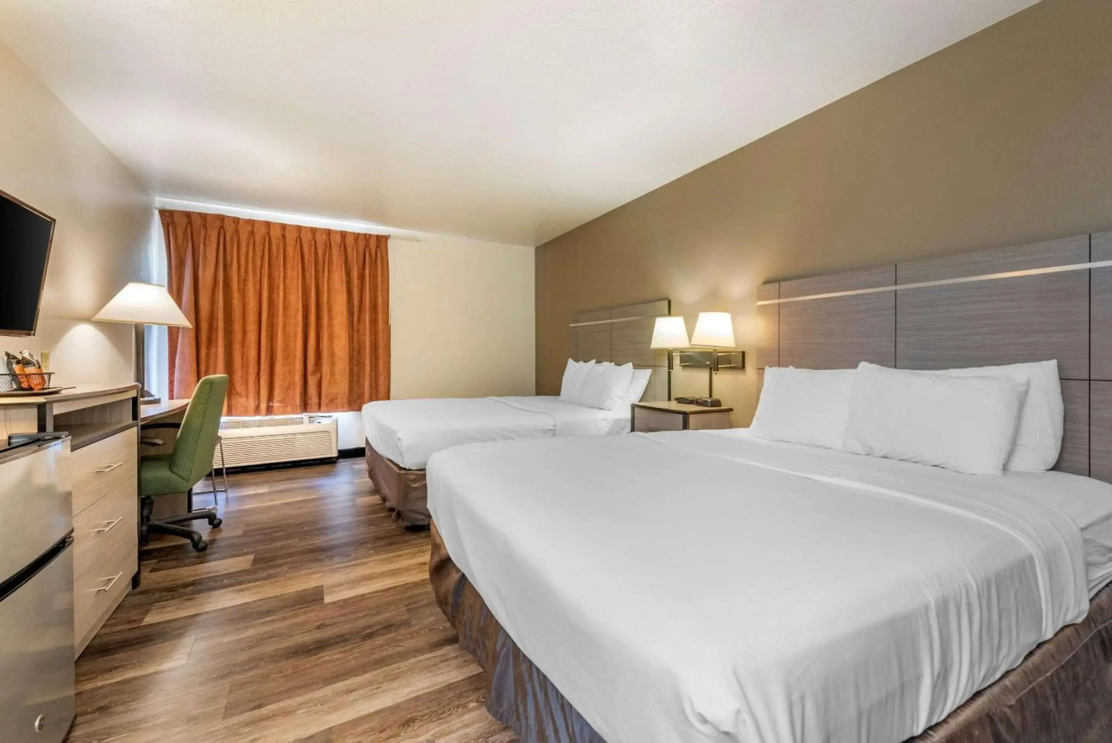 Econo Lodge Pueblo North
