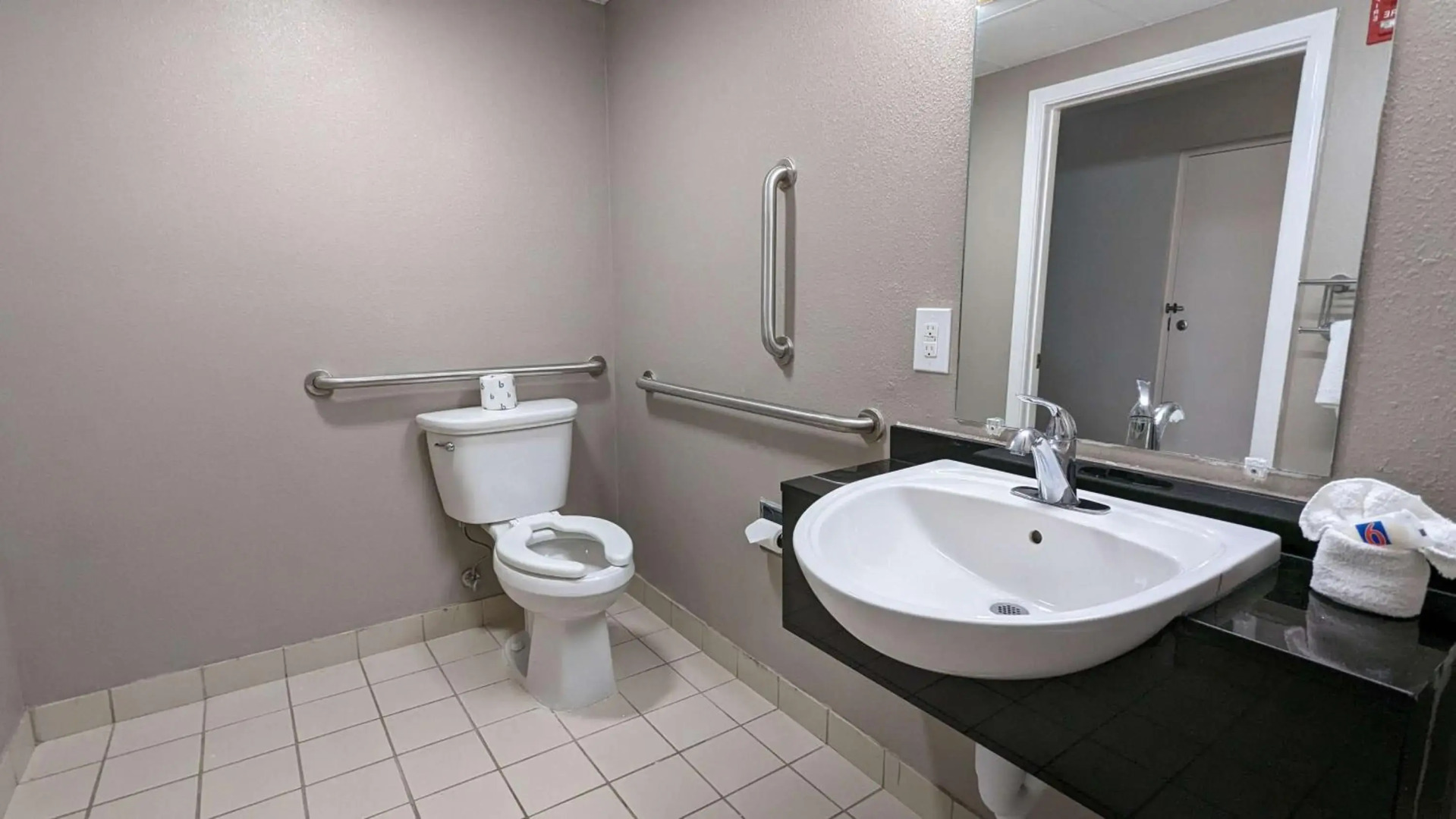 Motel 6 Framingham, MA - Boston West