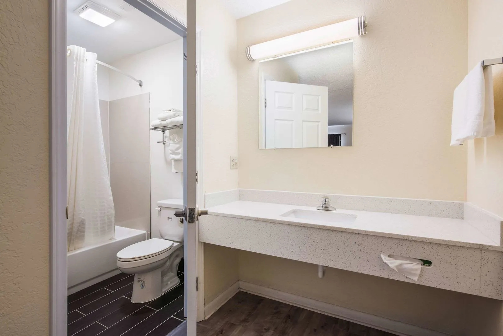 Econo Lodge Waynesville