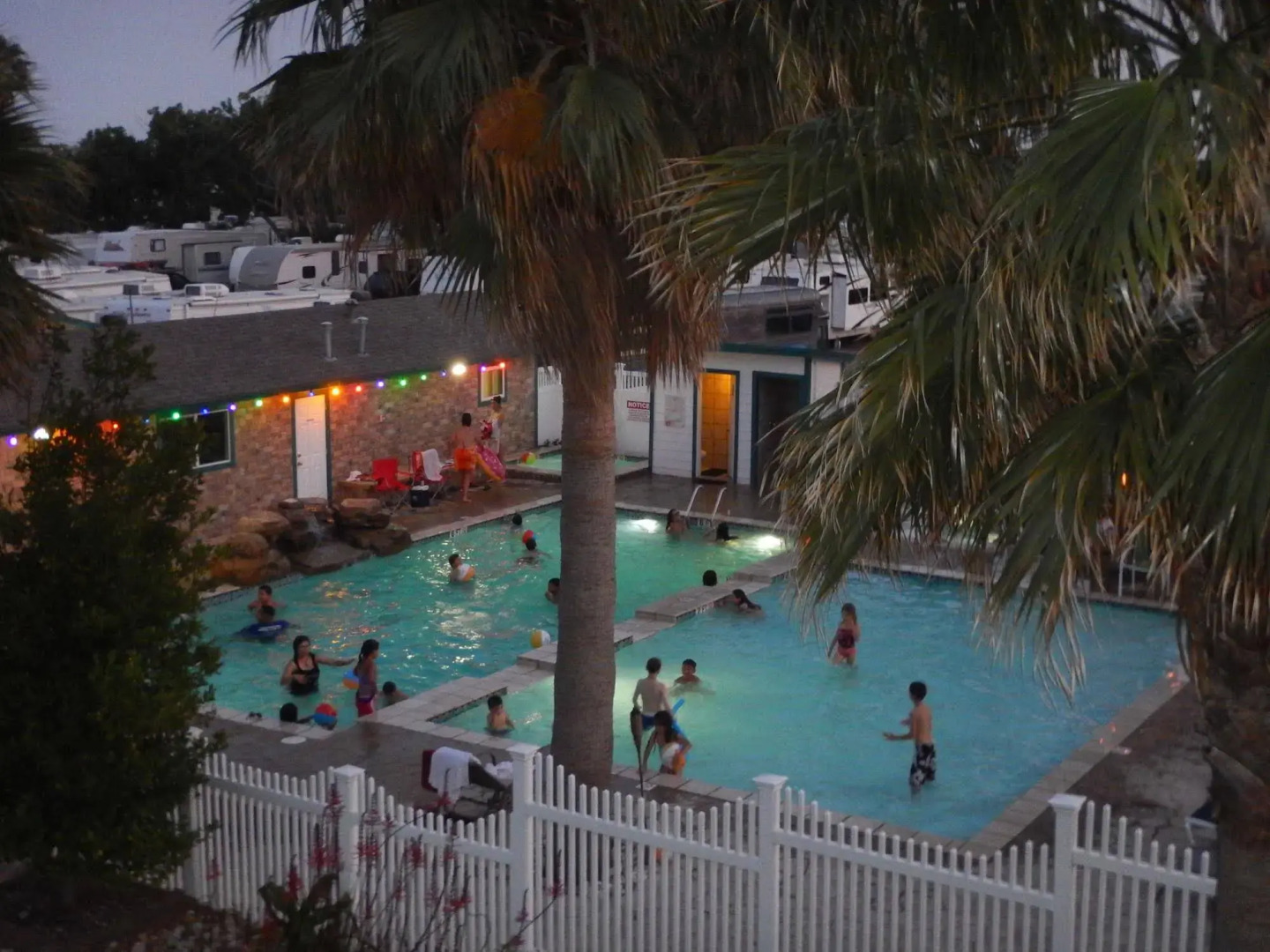 Tropic Island Resort