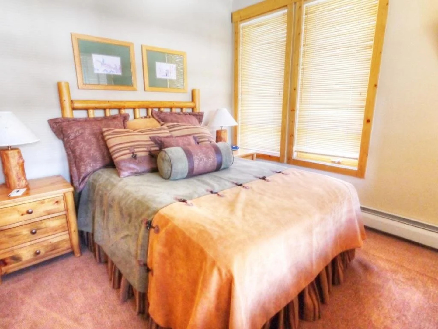 Comfortable Condo, Outstanding Location - TX414 by RedAwning