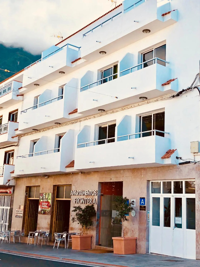 Apartamentos Frontera