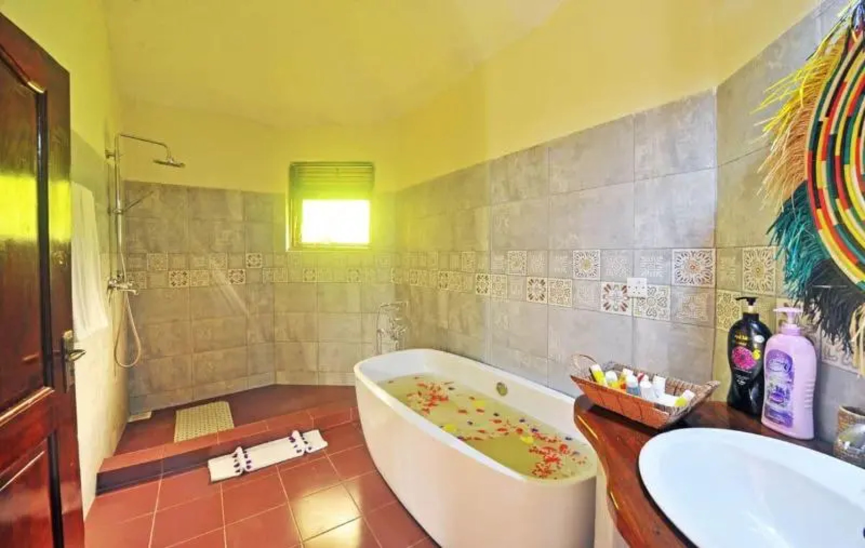 Gorilla Safari Lodge