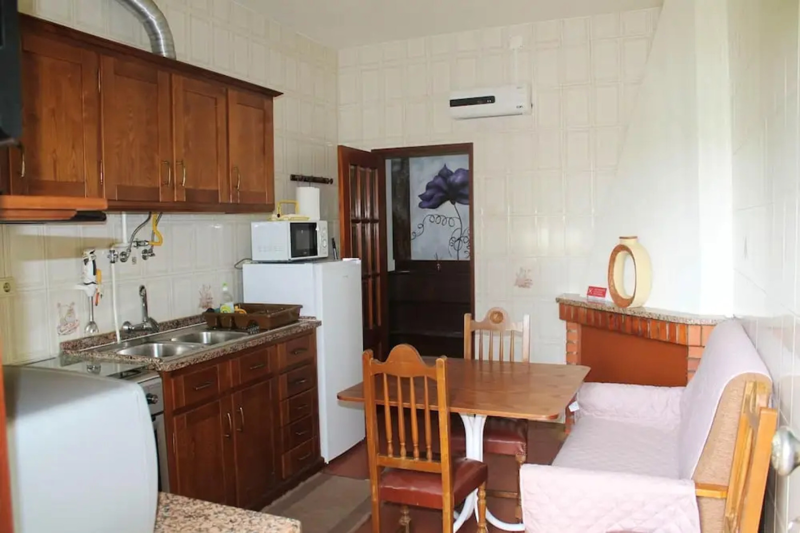 House With 2 Bedrooms in Macedo de Cavaleiros, With Enclosed Garden and Wifi