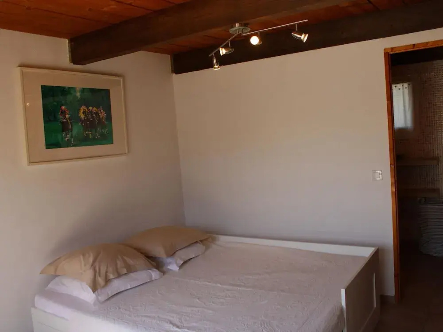 Holiday Home With Large Garden and Pool