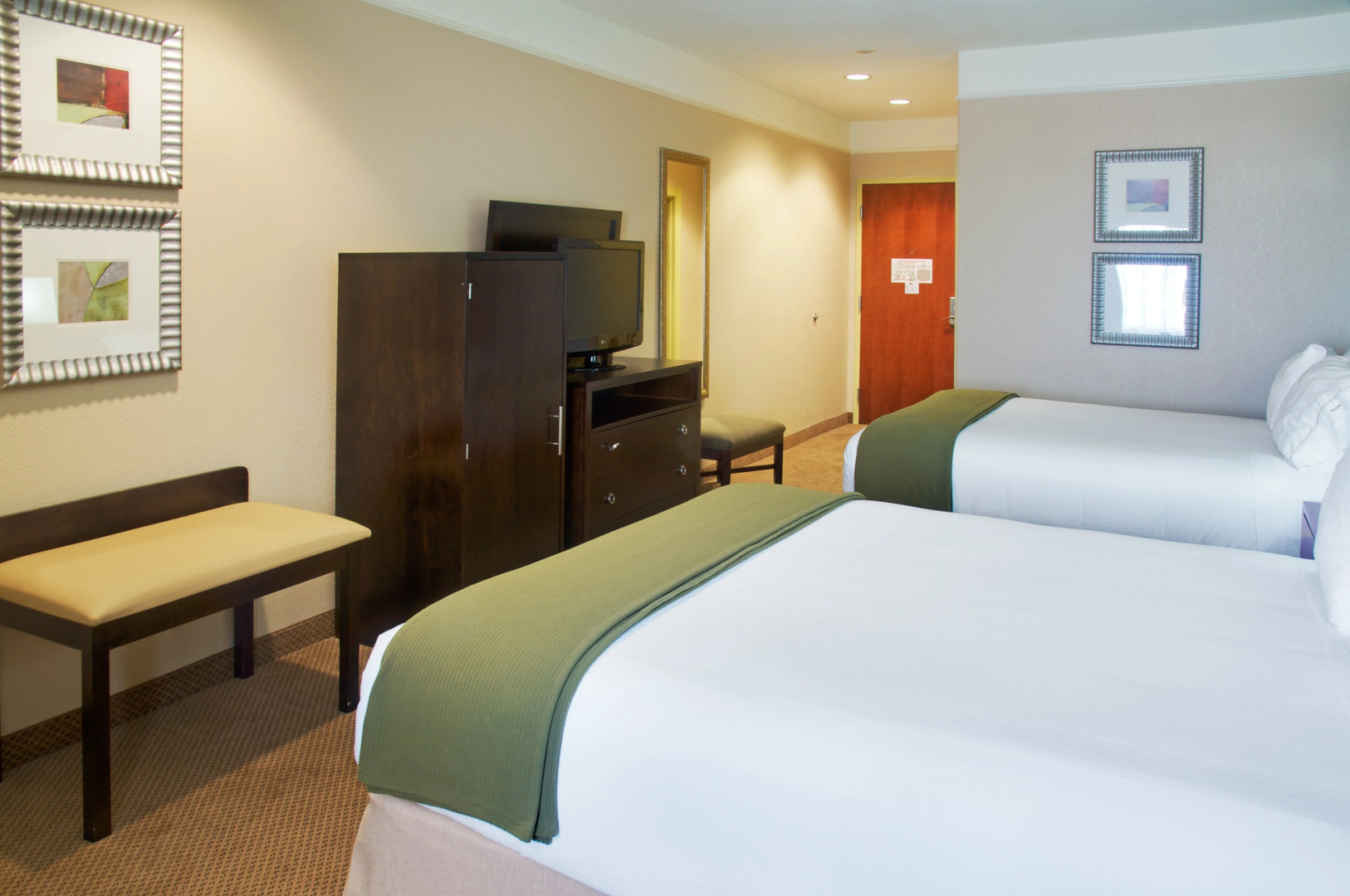 Holiday Inn Express & Suites Galveston West-Seawall