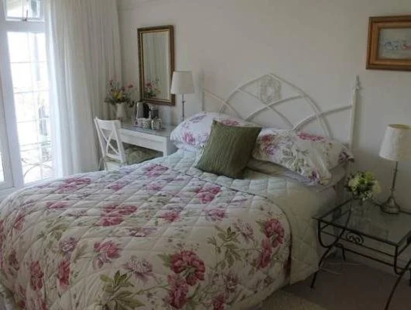 The Avenue Bed and Breakfast