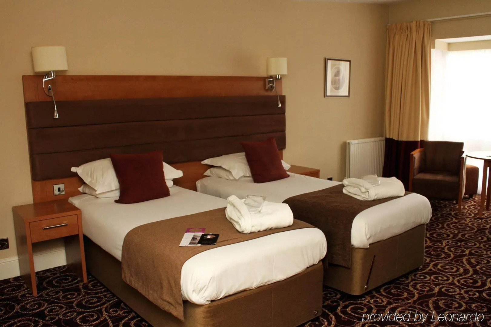 Legacy Rose and Crown Hotel