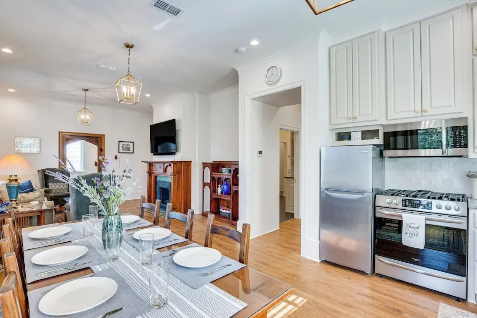 Historic Charnwood Guest House- 1 Mile to Downtown