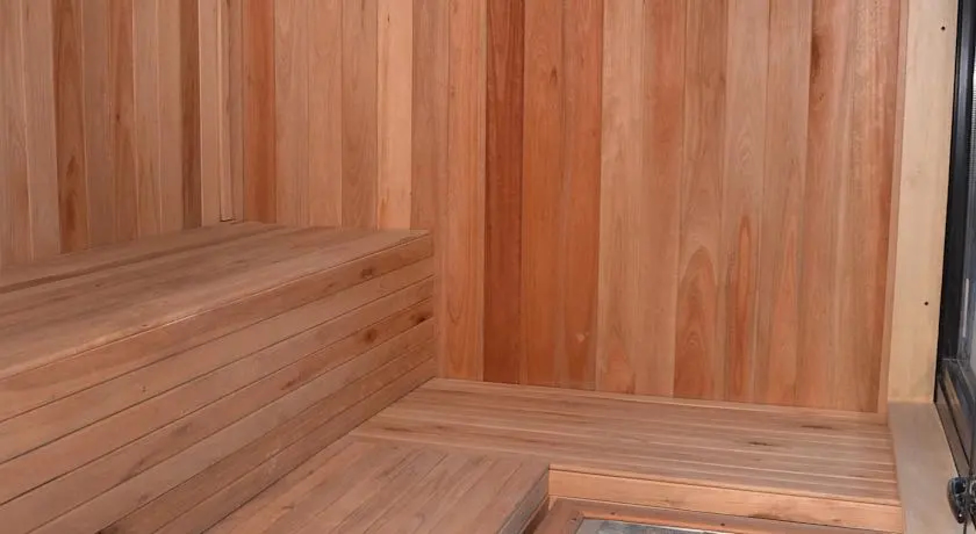 Le Parc Hotel & Suites