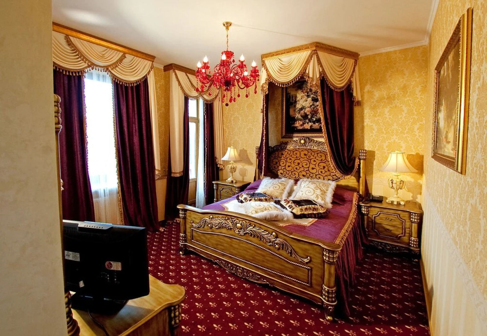 Deluxe Hotel «Купава»