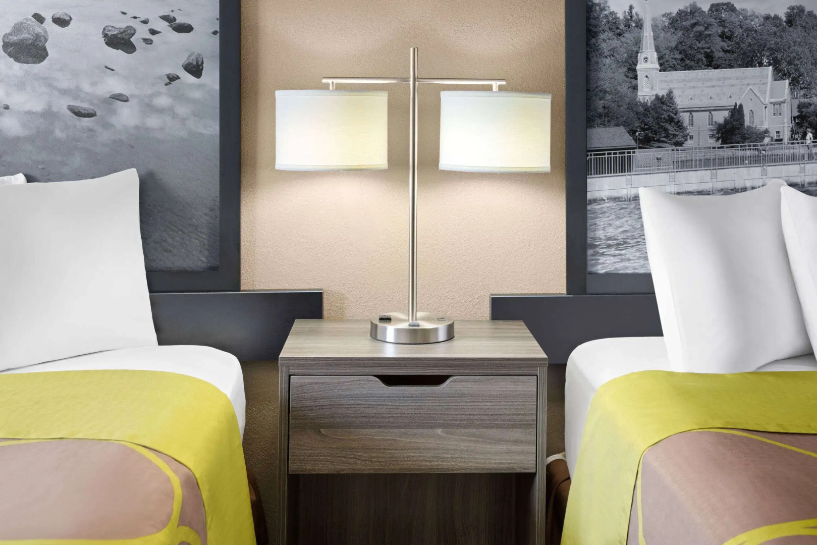 Super 8 by Wyndham Henrietta/Rochester Area