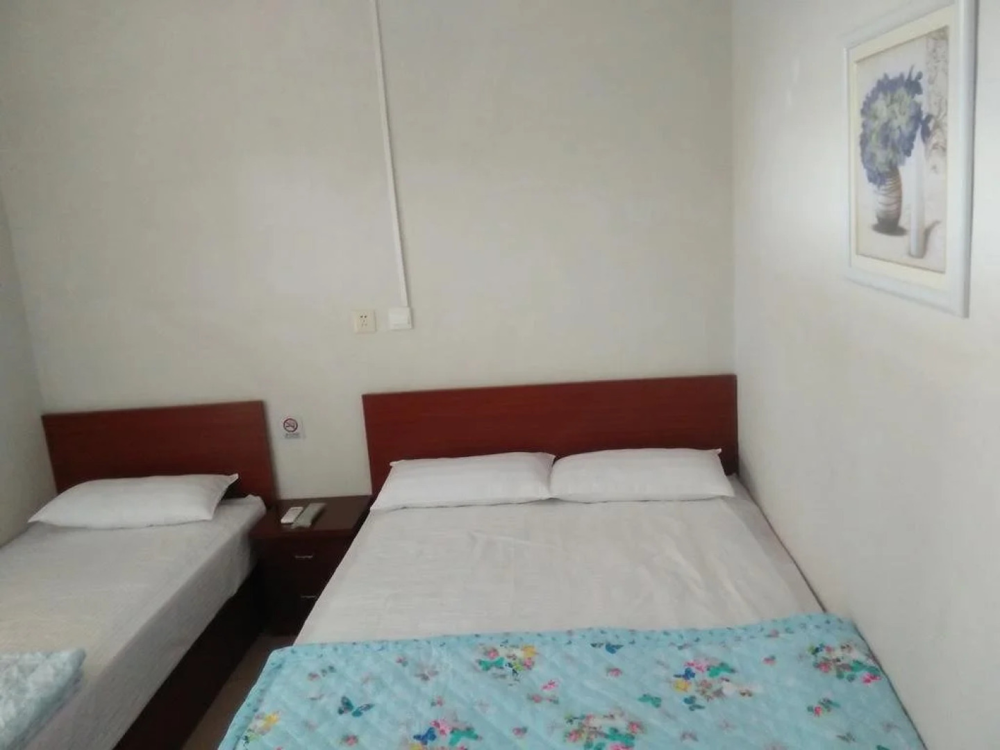 Sunshine fishing music Ren Jia Tai Cun Lan Su Hotel