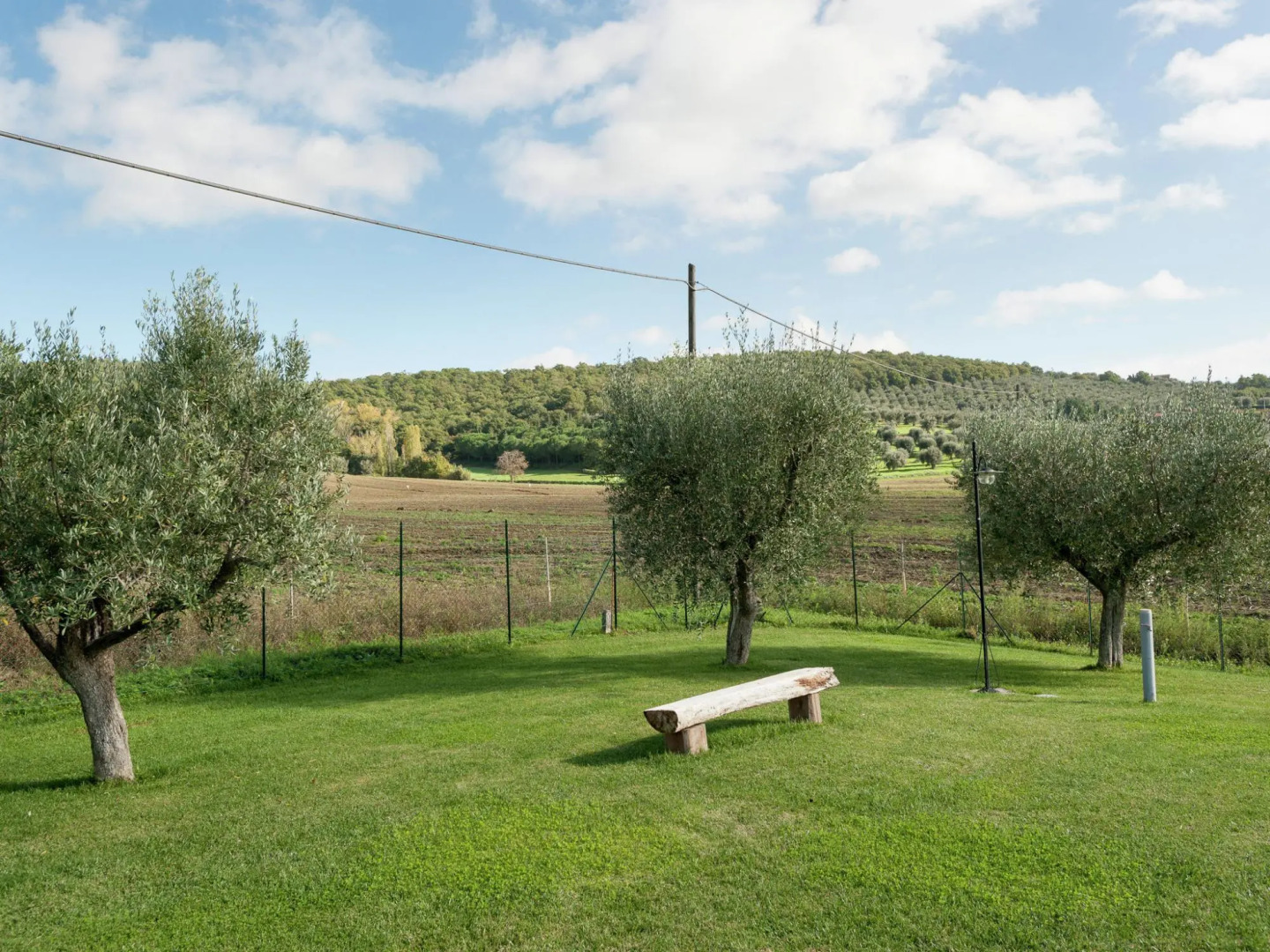 Apartment in Monte del Lago Near Lake Trasimeno