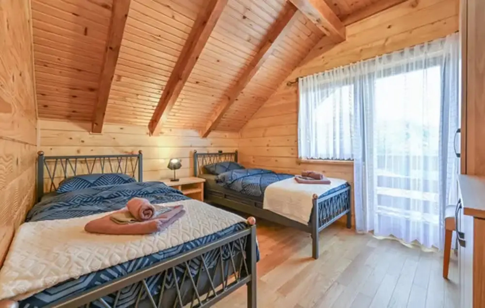 Dream Villa Sleeps 8 With Sauna