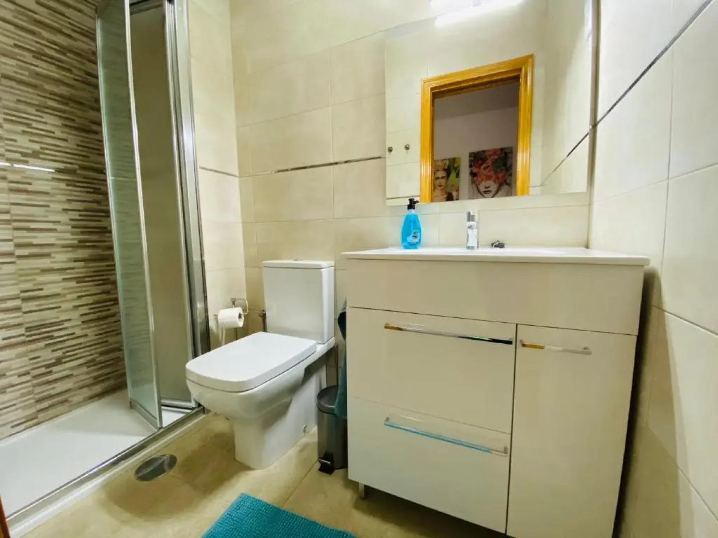 Stor våning i Caleta Hamn